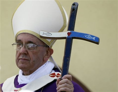 lampedusa_fichiers/papelampedusabaton.jpg