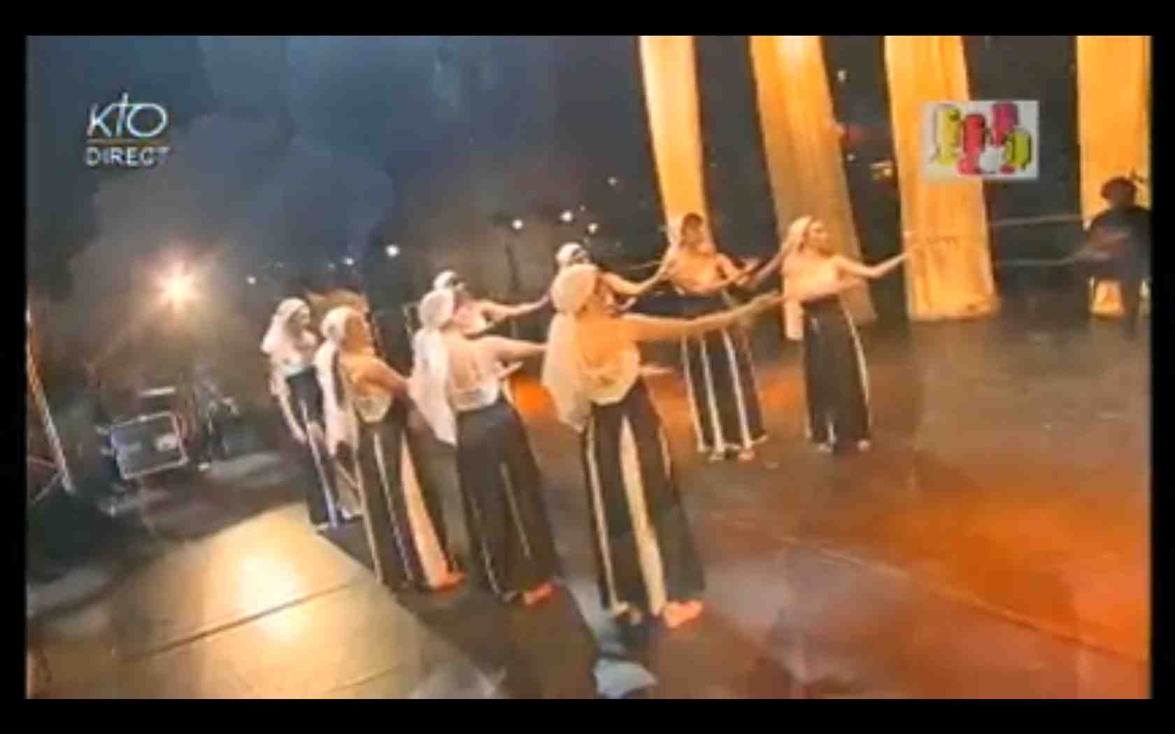 parvisgentils_fichiers/parvisdanse3.jpg
