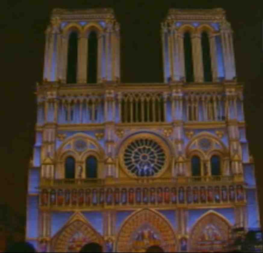 parvisgentils_fichiers/parvisfacade0.jpg